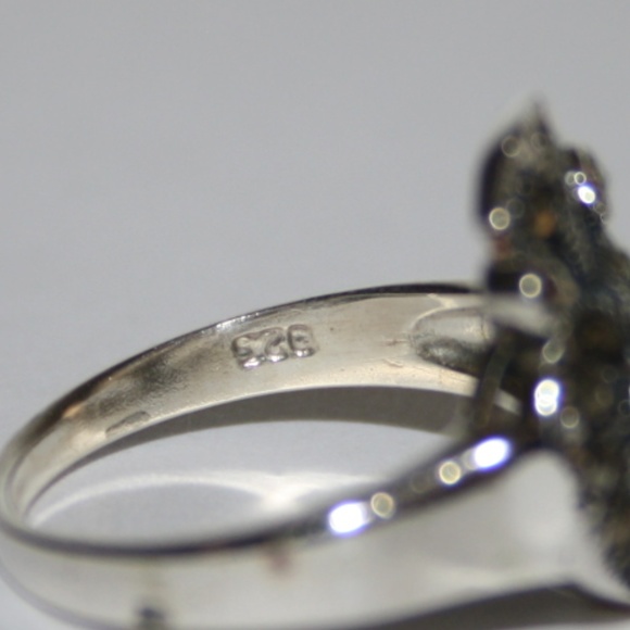 .925 onyx and marcasite claddagh ring NWT - Picture 6 of 6